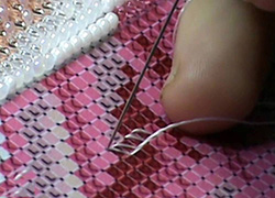 12 простых швов в технике вышивки бисером